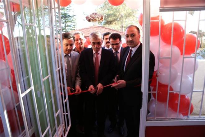 EŞMEKAYA KASABASINDA EMEKLİ VE KONUK EVİ AÇILDI