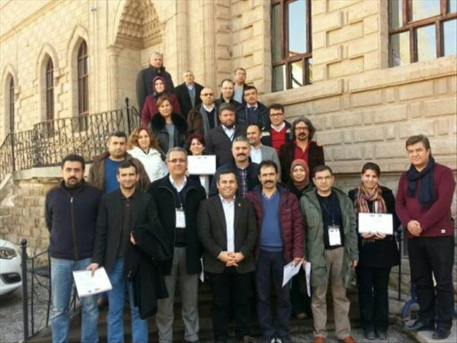 Demokrasi kuşağı Aksarayda