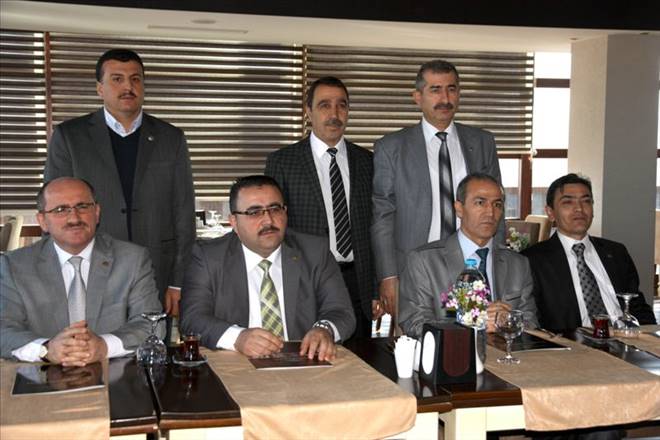 Eğitim-Bir-Sen Yönetimi Basınla Kahvaltıda Buluştu