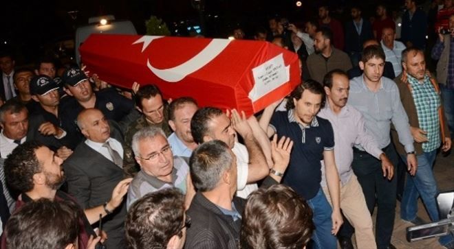 Şehit imizin Naşı Aksaraya Babaocağına getirildi.