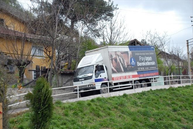 Aksaray´da İhtiyaç Sahibi Ailelere Gıda, Giyim, Eşya, Nakit Ve Temizlik Malzemesi Yardımında Bulundu.