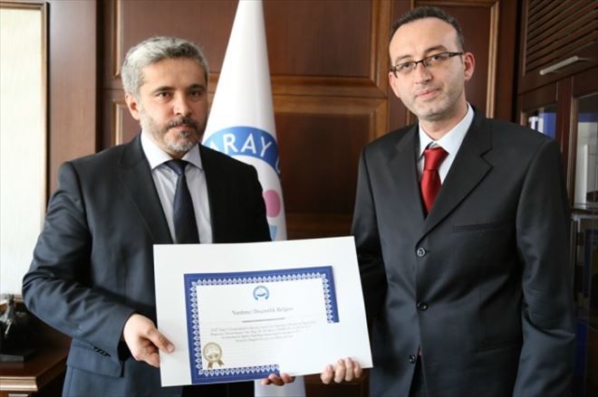 Unvanda Yükselen Akademisyenlere Belgeleri Verildi 