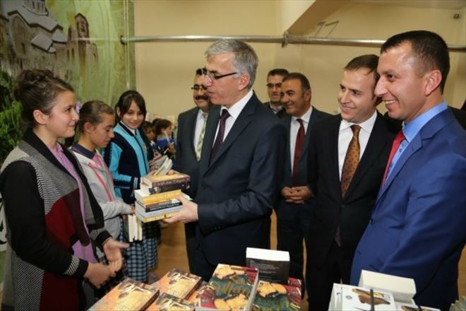 Ataklı; Hayatı anlamlandırmak için okuyacağız