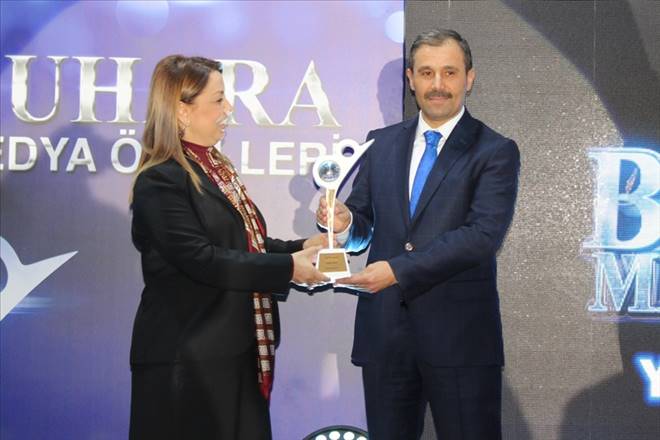 Yılın İş Adamı Ödülü Nutku Akının oldu