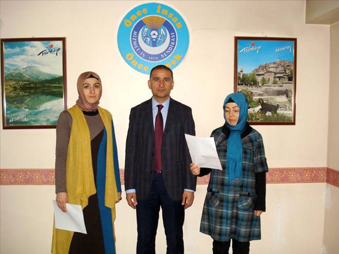 Hizmet-İş Sendikası Kadın Komite Başkanlığı Özgecan Aslan için  basın açıklaması yaptı