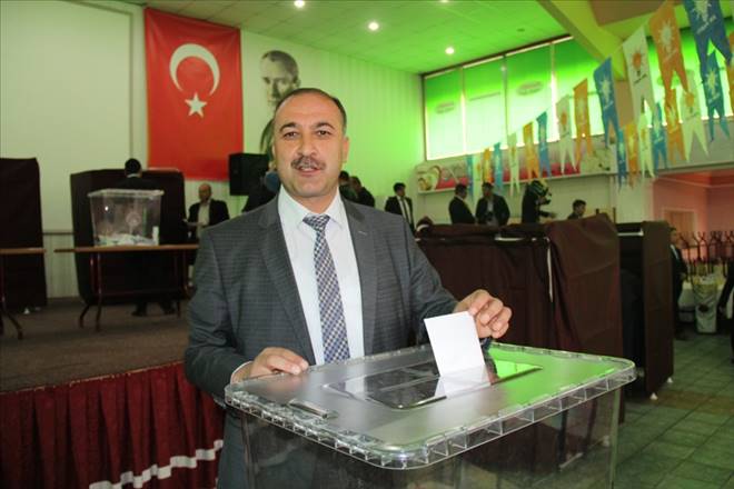 AK Parti temayül yoklaması yaptı