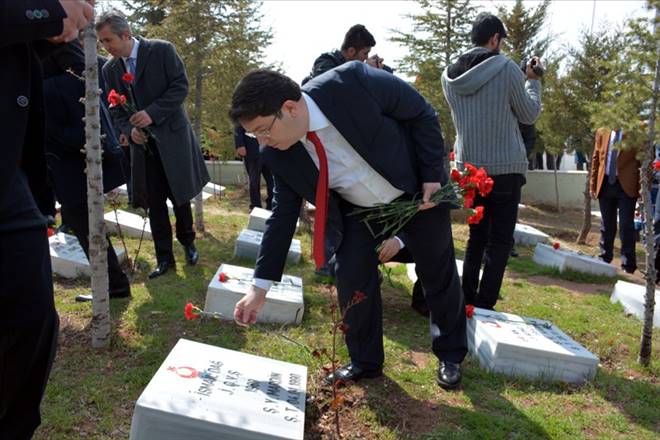 18 Mart Deniz Zaferinin 100. Yılında Şehitler Unutulmadı