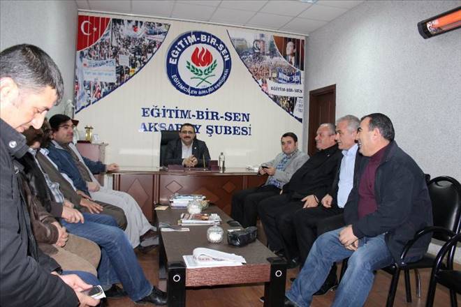 Turan memur-Seni ziyaret etti