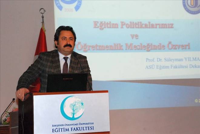 Dekan Yılmaz Eskişehirde konferans verdi 