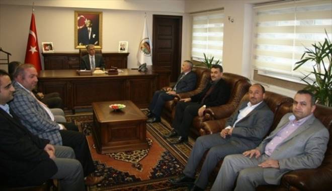 Akmüb`ten Vali Ataklı`yı Ziyaret