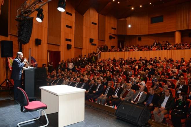 Şakir Voyvot Izleyenleri Asri Saadete Götürdü