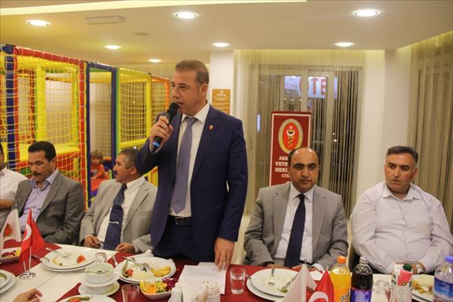 Veteriner hekimler yemekte buluştu