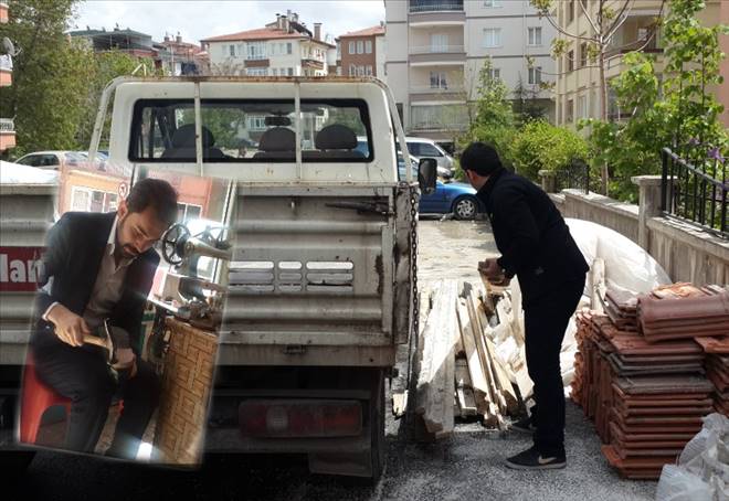  Ak Gençlik 1 Mayısta çalışan işçi ile birlikte çalıştı