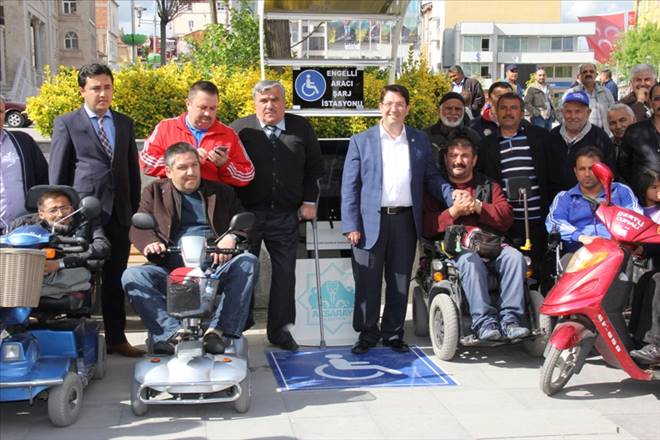Belediye engelliler için şarj istasyonu kurdu
