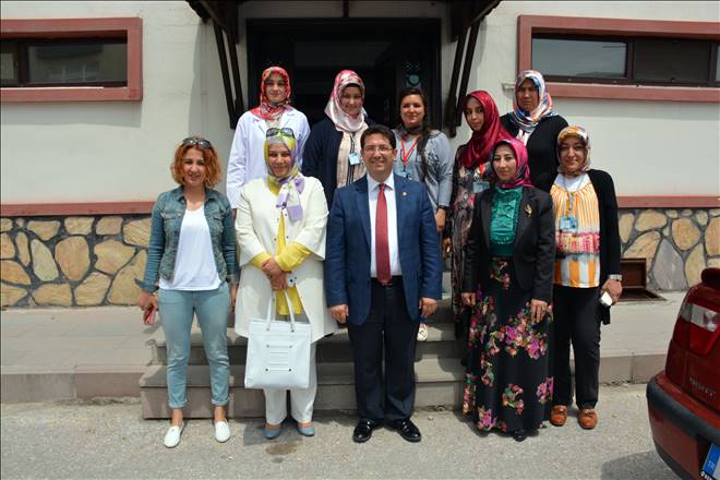 AKMEKte 132 Hanıma Sertifikaları Teslim Edildi