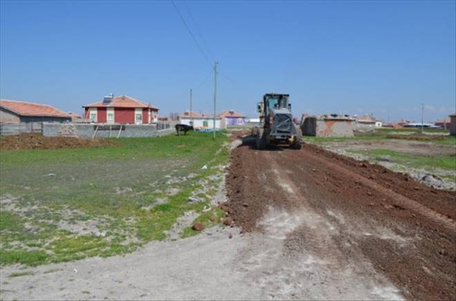  Yenikent`te Yol Çalışmaları Başladı