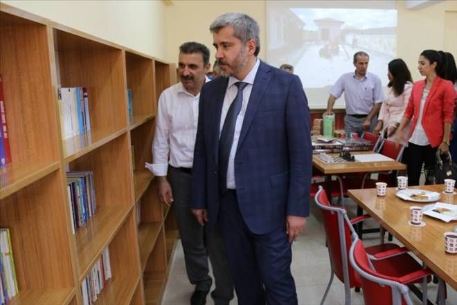 ASÜ´den Çavdarlılar Köyü İlkokulu´na kütüphane desteği 