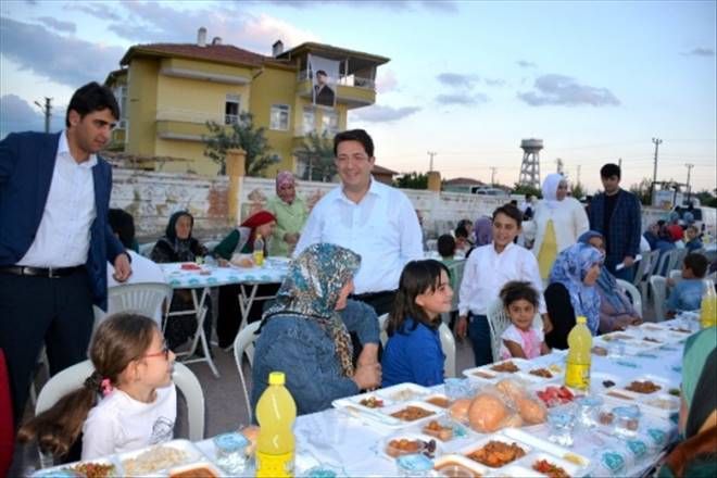 Aksaray´da Toplu İftar Ve Mahalle Meclisi Toplantıları Sürüyor