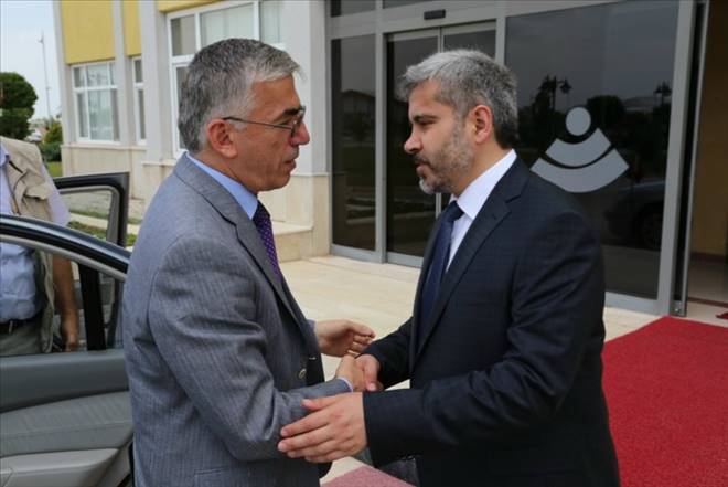 Vali Ataklı?dan Rektör Şahin?e tebrik ziyareti 