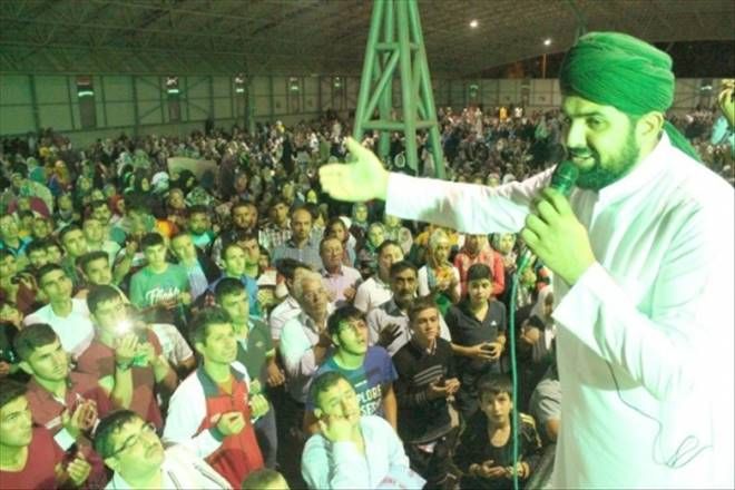 Sakalı Şerifle Mübarek Gecede Gönülleri Birleştirdi