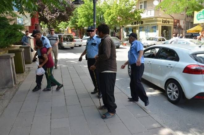 Dilenciler ile mücadele aralıksız sürdürülüyor
