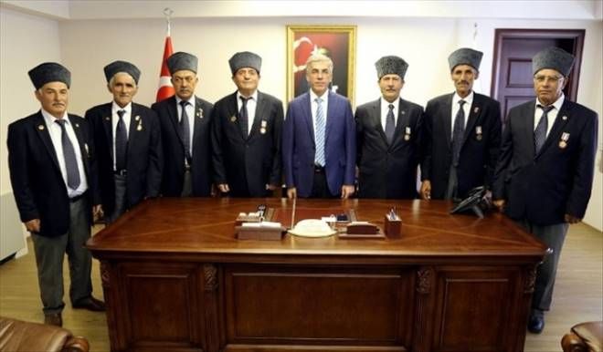 Kıbrıs Gazileri Vali Şeref Ataklı´yı Ziyaret Etti