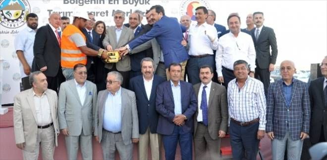 TOBB Başkanı temel atmak için Aksaray´a geldi.