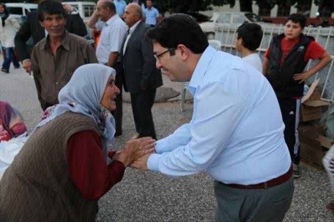 Yüzlerce Kişi Aynı Sofrada Buluştu