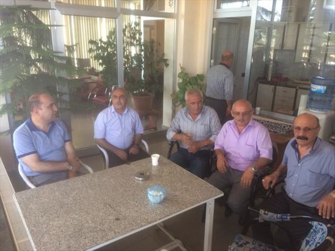 Nevzat Palta vatandaşlar ile kucaklaşmaya devam ediyor