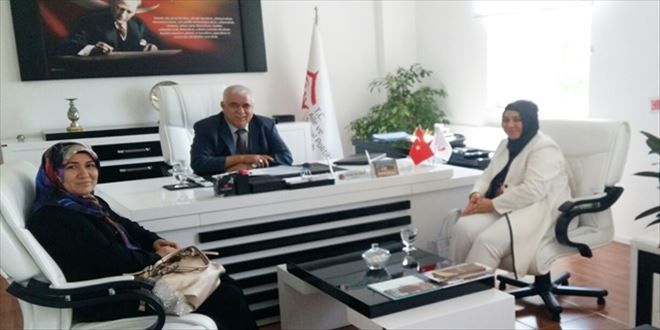 Hasibe Yazgı ve Ellif Şahin den Aile ve Sosyal Politikalar İl Müdürü İsrafil Aktürk e Ziyaret