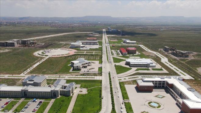 Kampüs alanı içerisinde 250 dönümlük alan yurt yapılmak için ayrıldı