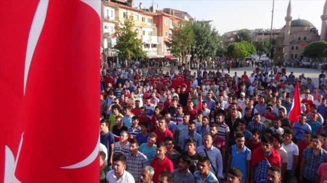 Kent Meydanında  Terör Saldırılarına Tepki 