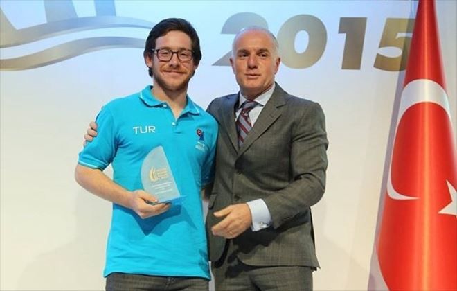 Yılın Sporcusu Aksaraylı Yaşar Doğa Arıbaş seçildi.