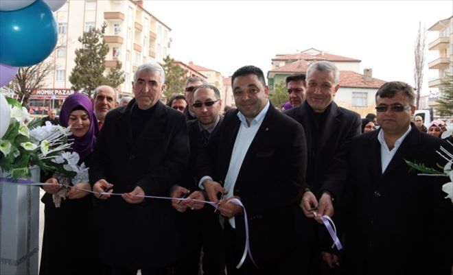 Blue Vera Gelinlik Ve Güzellik Merkezi Açıldı