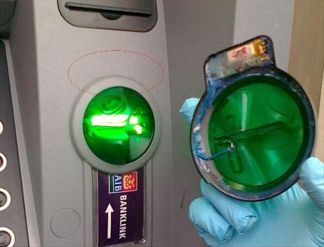 ATM Cihazlarından 35 bin lira dolandırdılar 