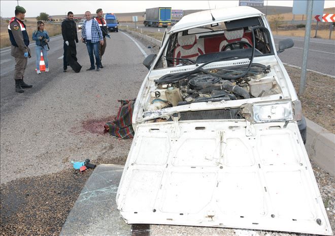 Otomobil takla attı 1 kişi öldü 3 kişi yaralandı
