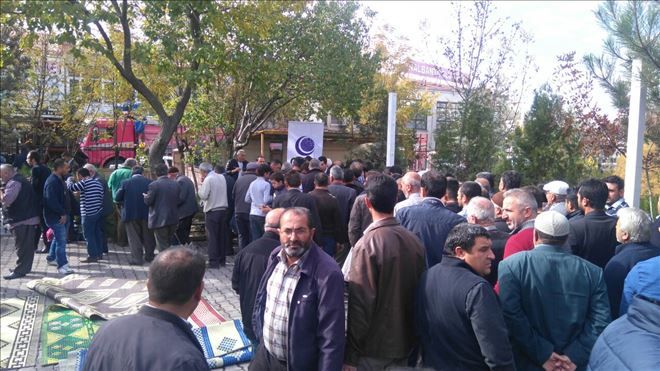 AGD Sanayi Camide de Aşure Dağıttı