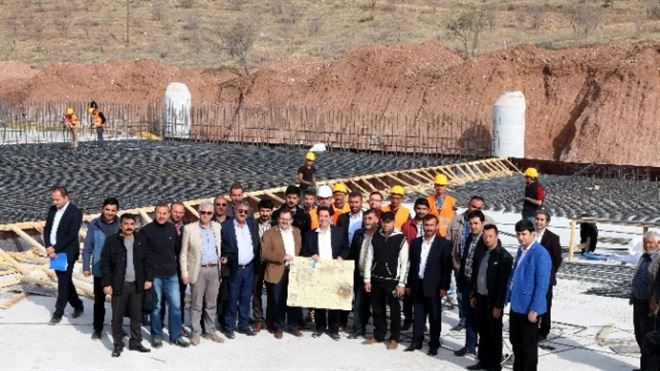 Başkan Yazgı, AK Parti Merkez İlçe Yönetimine Dev Projeleri Tanıttı