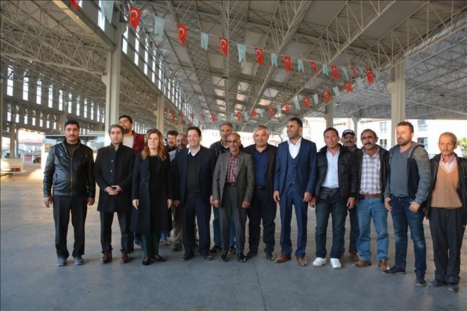 İnceöz Ve Başkan Yazgı, Salı Pazarında Esnafları Ziyaret Etti