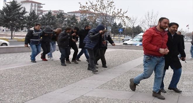 60 bin liralık kablo çalan hırsızlar yakalandı