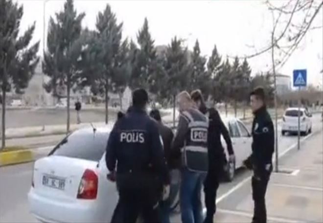 Bir Ton Esrar Maddesiyle yakalananlar tutuklandı