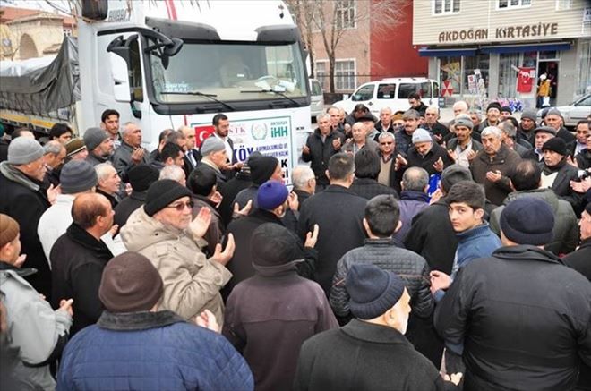 Bayır Bucak Türkmenlerine Ortaköy´den bir Tır Un Gönderildi