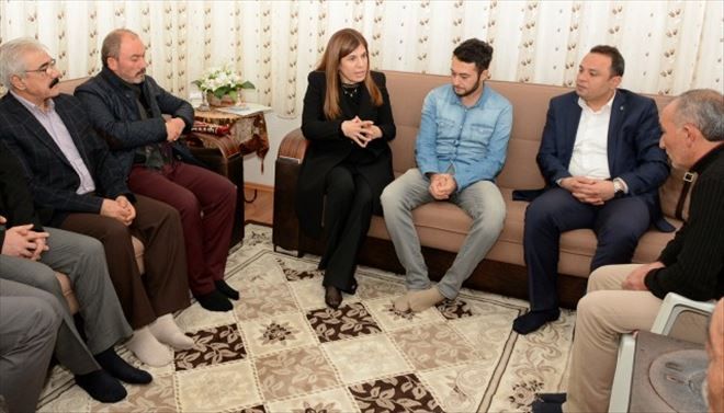 Ak Parti Gurup Başkan Vekili  İnceöz´den Yaralı Polise Ziyaret  