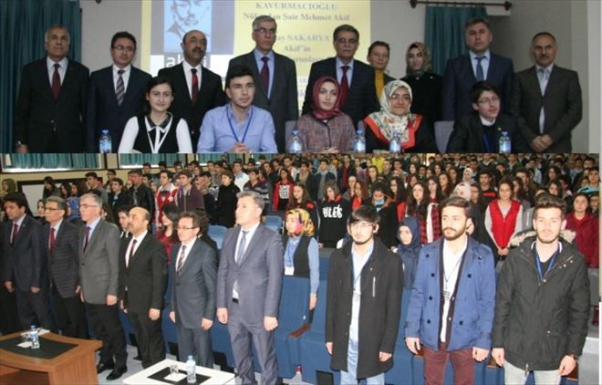 Mehmet Akif Okumaları yapılan panellerle devam ediyor