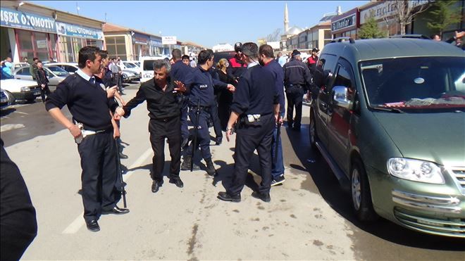 Silah, Tüfek Ve Bıçaklar Konuştu: 17 Yaralı