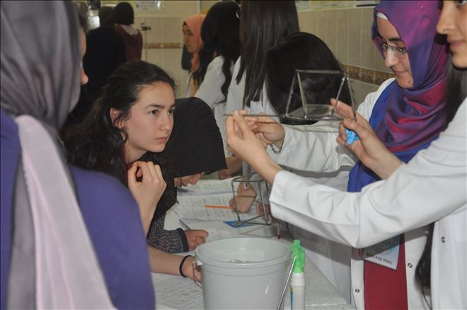 Geleceğin Bilim İnsanları projeleriyle büyüledi