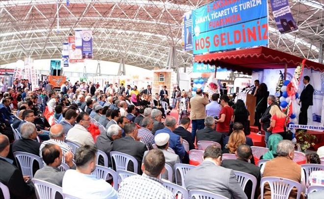 Aksaray 2. Sanayi, Ticaret ve Turizm Fuarı açıldı.