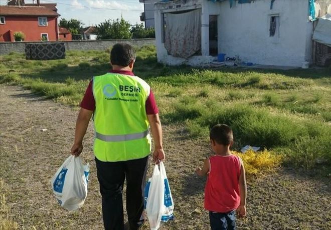 Aksaray´da Paylaşmanın Mutluluğu Devam Ediyor