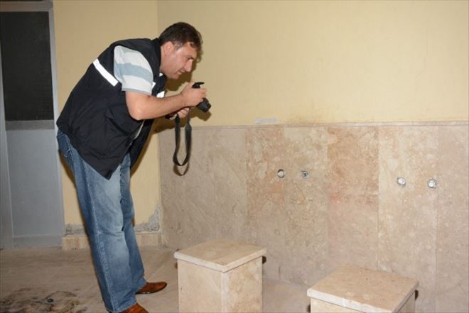 Aksaray´da Caminin Musluklarını Söken 2 Çocuk Güvenlik Kamerasına Yakalandı