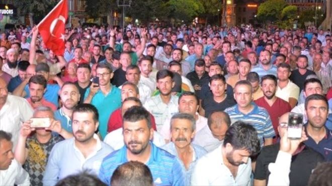 Aksaray´da Vali,Belediye Başkanı,Alay Komtanı ve Emniyet Müdürü Açıklama yaptı